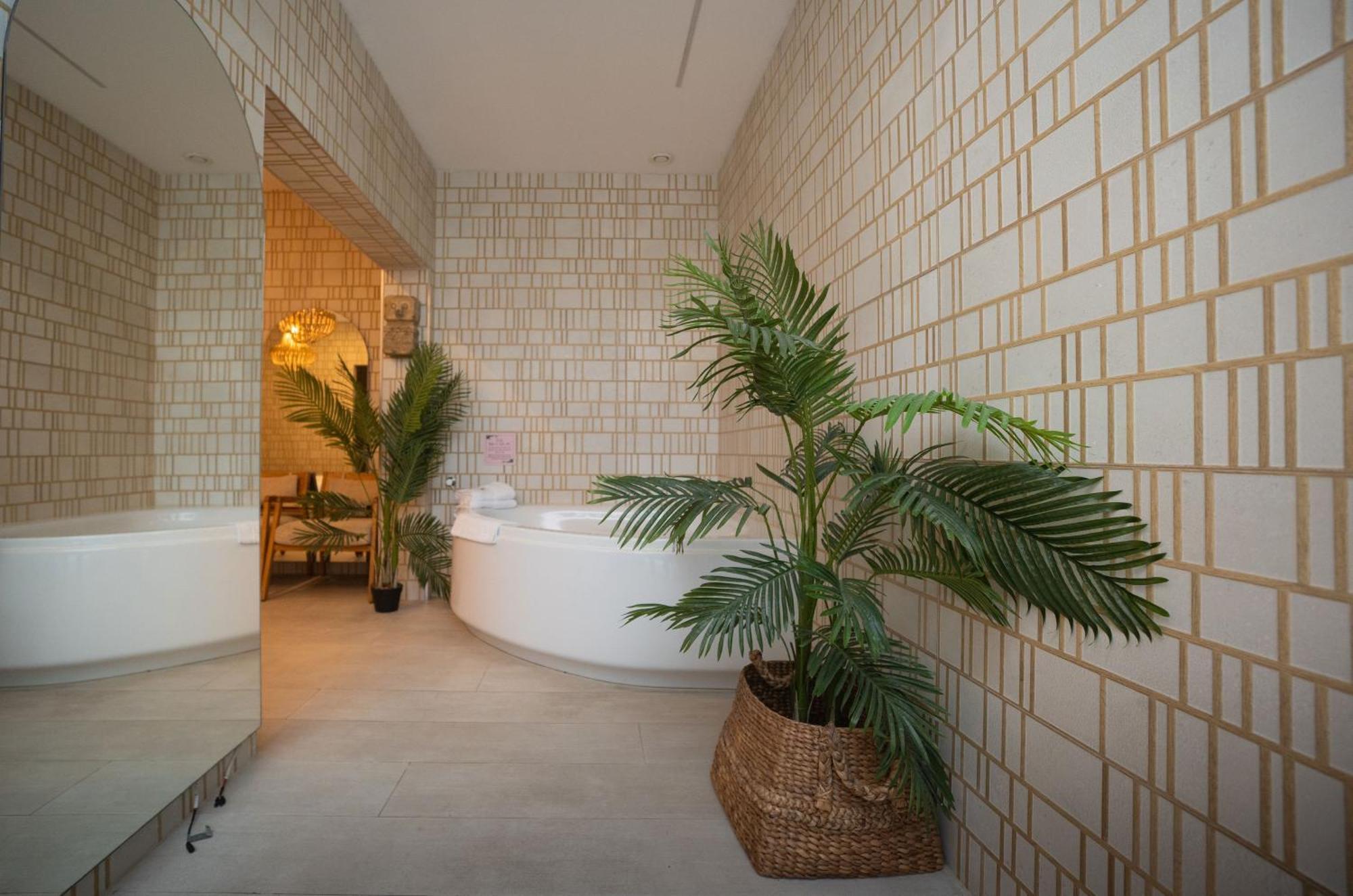 Estate Spa Boutique Hotel - Adults Only Rehovot Exterior photo