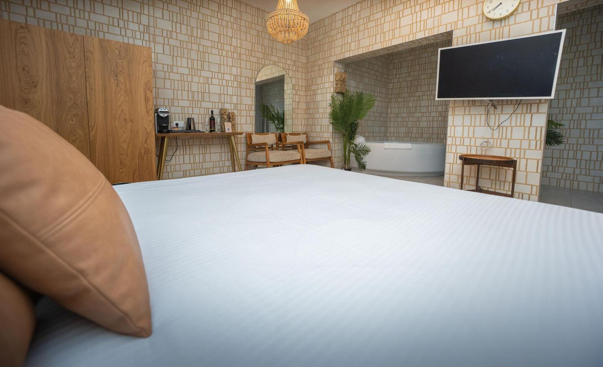 Estate Spa Boutique Hotel - Adults Only Rehovot Exterior photo